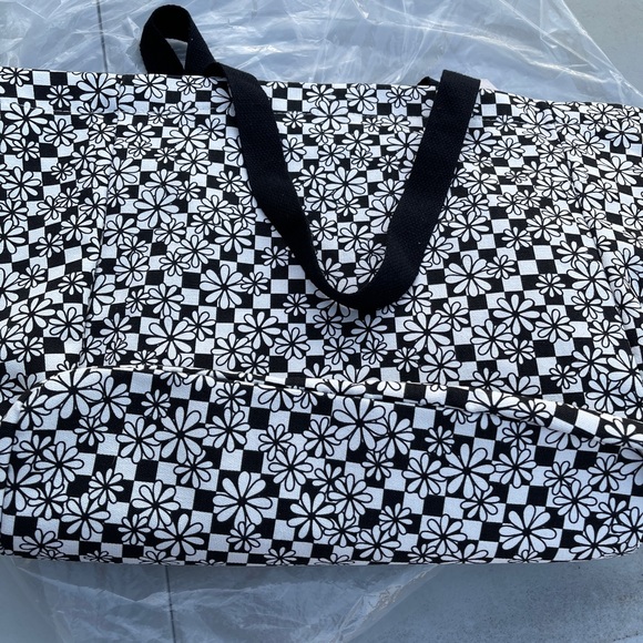 Wild Fable Tote - Picture 5 of 6